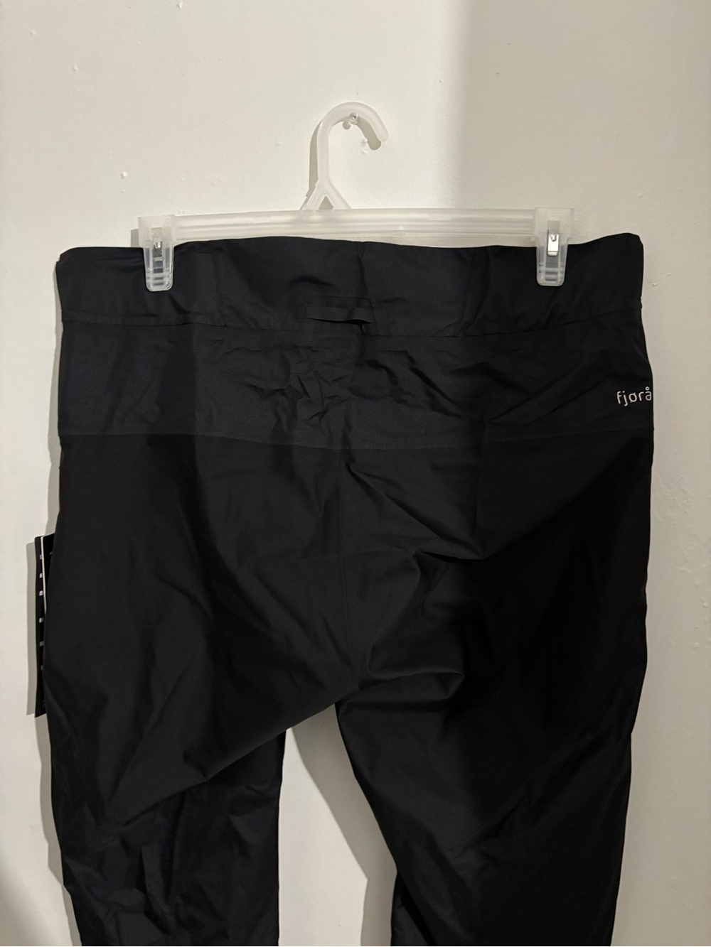 Men's Black Softshell Pants - Technical Outdoor Performance - Picture 4 of 6